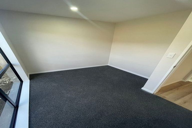 Photo of property in 105 Great South Road, Manurewa, Auckland, 2102