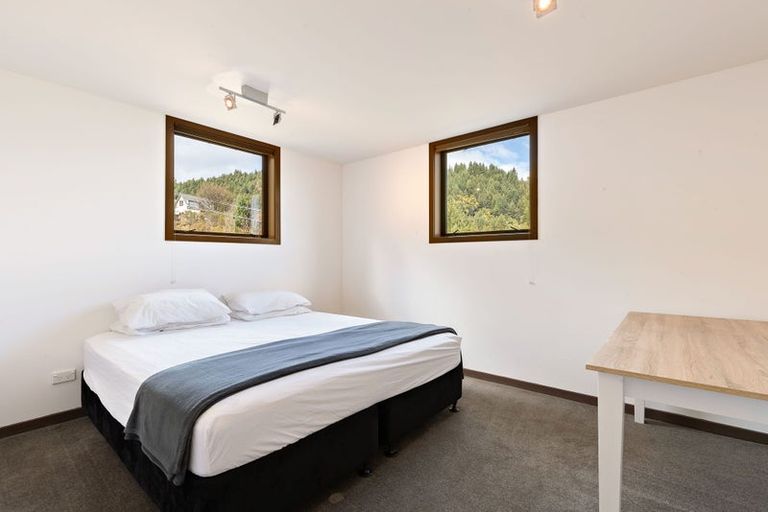 Photo of property in 32 Closeburn Road, Closeburn, Queenstown, 9371