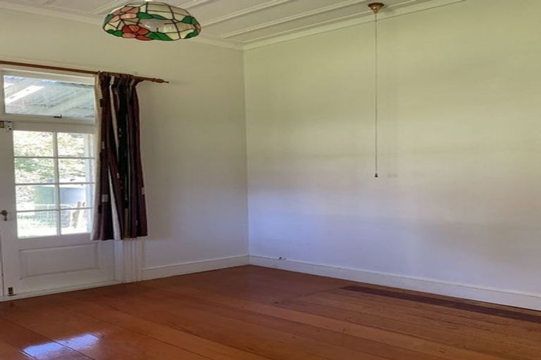 Photo of property in 305 Paparata Road, Bombay, 2675