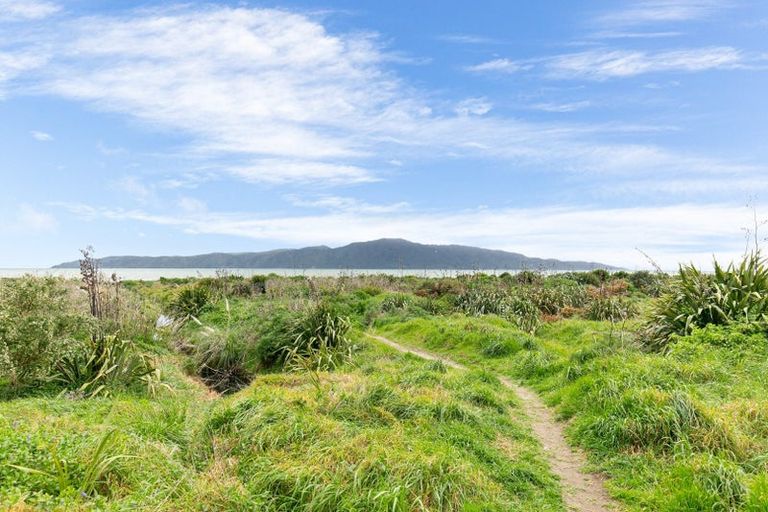 Photo of property in 9 Webber Street, Paraparaumu Beach, Paraparaumu, 5032