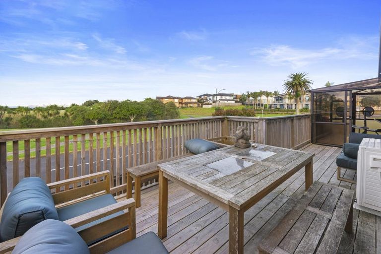 Photo of property in 49 Spinnaker Drive, Te Atatu Peninsula, Auckland, 0610