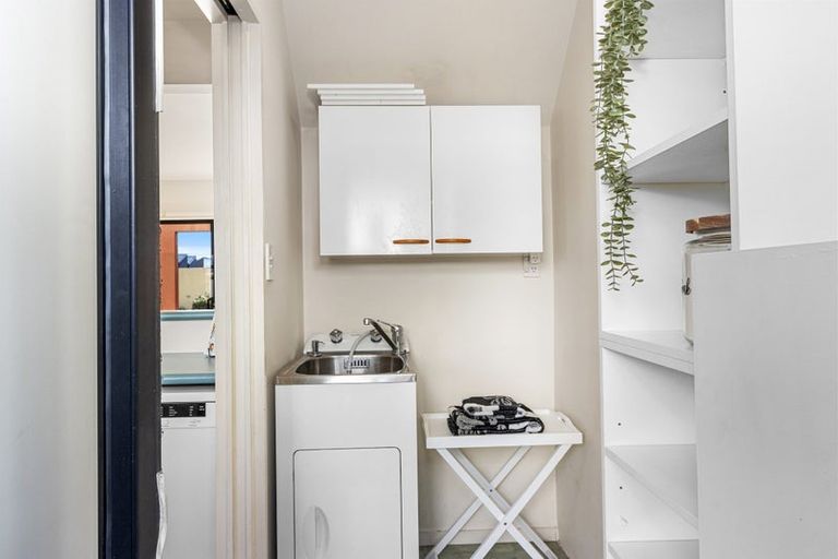 Photo of property in 42 Stanmore Road, Phillipstown, Christchurch, 8011