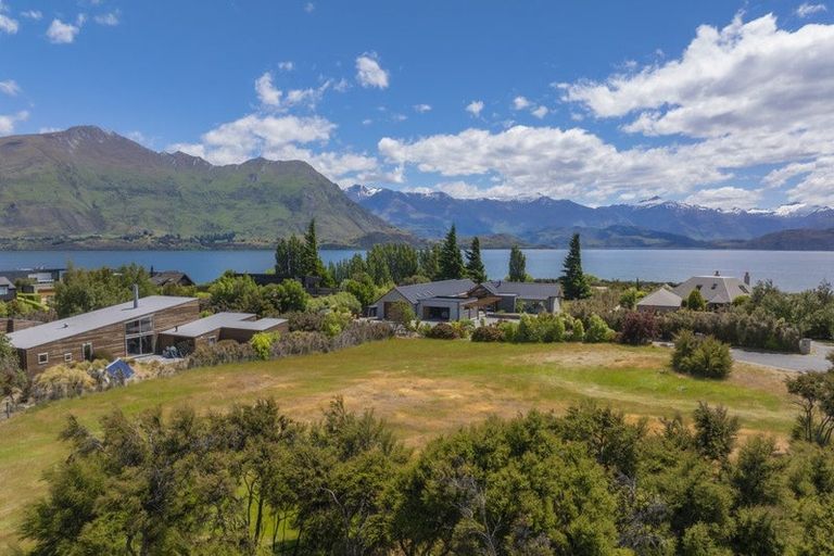 Photo of property in 33 Penrith Park Drive, Wanaka, 9305