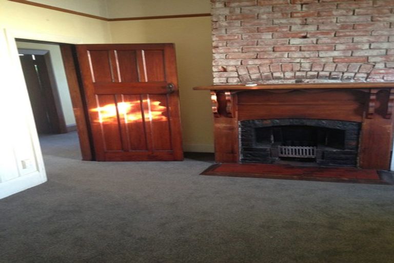 Photo of property in 17 Lyndon Street, Riccarton, Christchurch, 8011