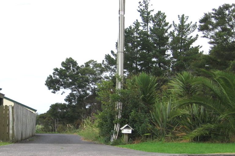 Photo of property in 139 Colwill Road, Massey, Auckland, 0614