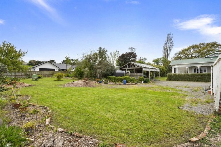 Photo of property in 103 James Line, Kelvin Grove, Palmerston North, 4414