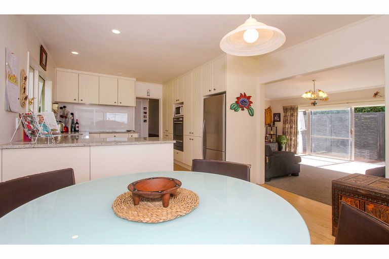 Photo of property in 19f1 Mcdowell Crescent, Hillcrest, Auckland, 0627