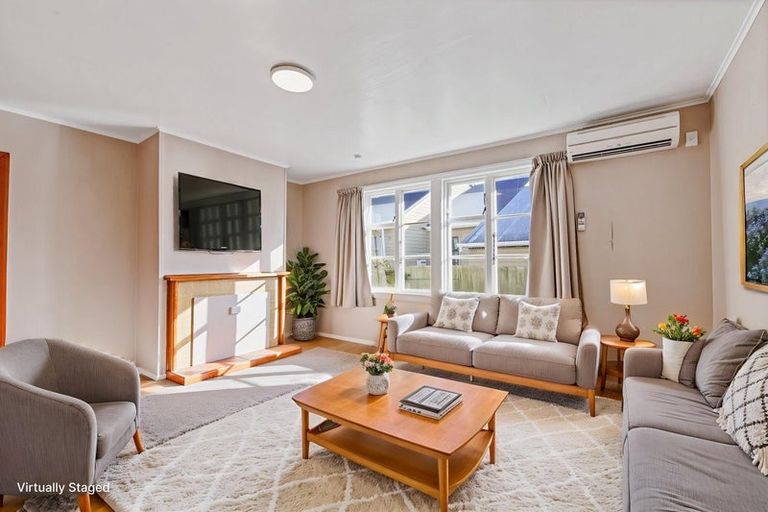 Photo of property in 15 Balgay Street, Upper Riccarton, Christchurch, 8041