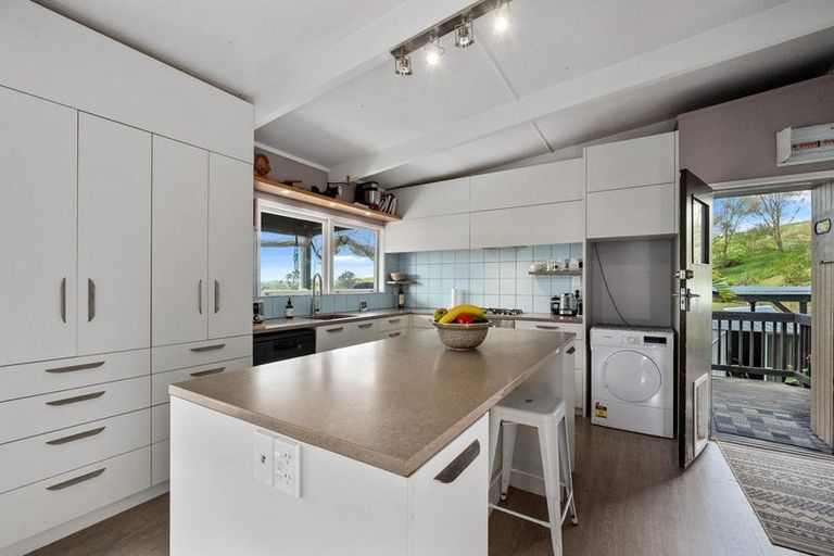 Photo of property in 10 Bennett Street, Port Albert, Wellsford, 0973