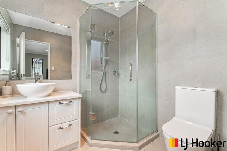 Photo of property in 41 Cloonlyon Drive, Flat Bush, Auckland, 2019