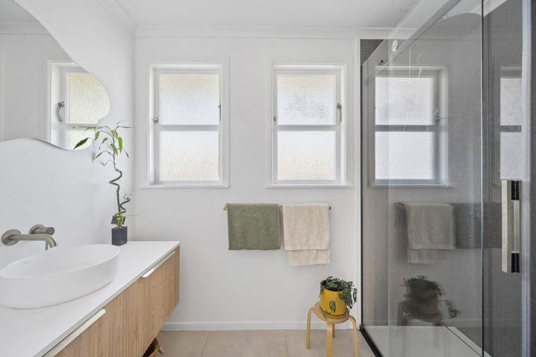 Photo of property in 6 Corbett Place, Onekawa, Napier, 4110