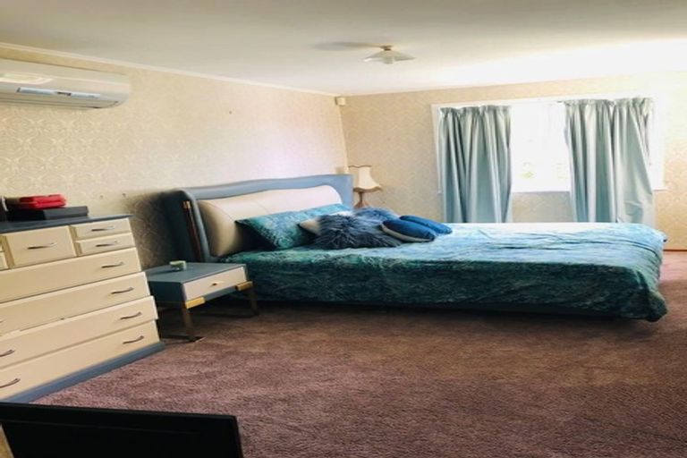 Photo of property in 18 Renwick Street, Papakura, 2110