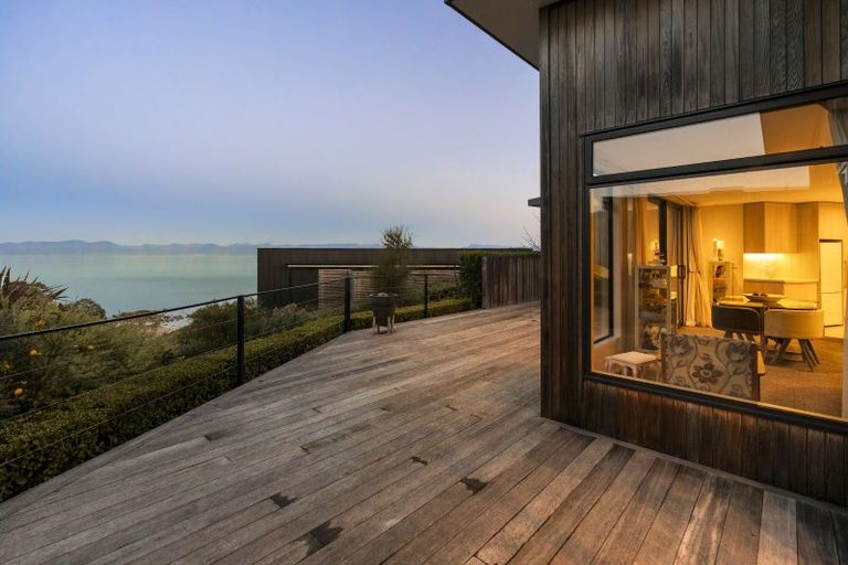 Photo of property in 1 Tarepa Court, Kaiteriteri, Motueka, 7197