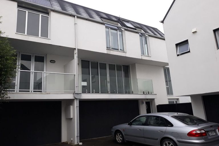 Photo of property in 44g Chester Street West, Christchurch Central, Christchurch, 8013