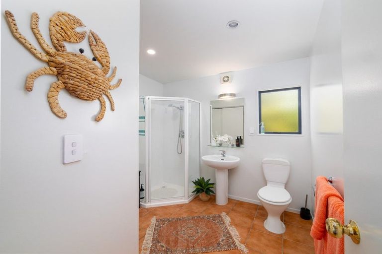 Photo of property in 21 Joyces Road, Paihia, 0200