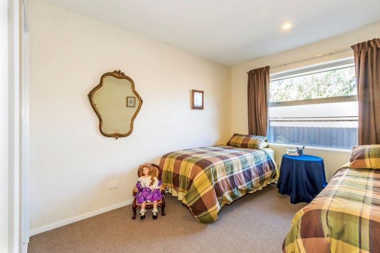 Photo of property in 24 Cairnbrae Drive, Prebbleton, 7604