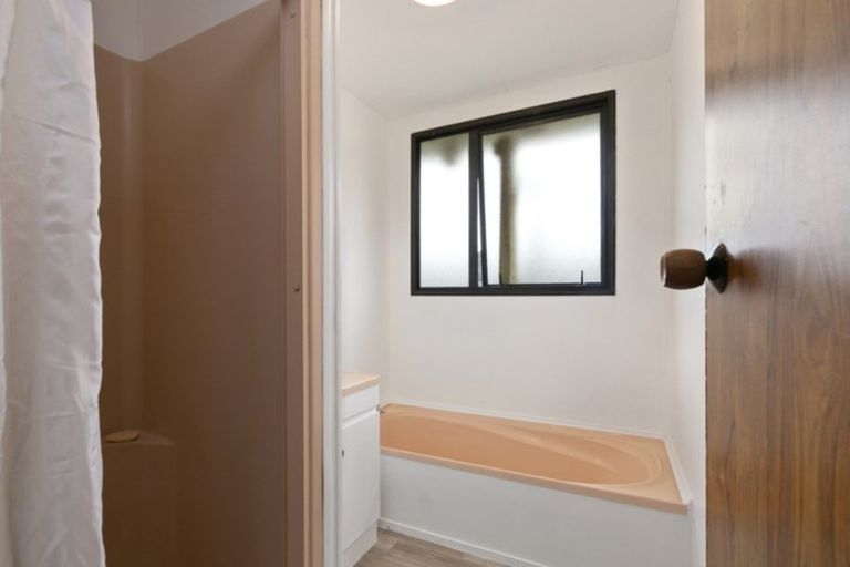 Photo of property in 29 Grimsby Grove, Wainuiomata, Lower Hutt, 5014