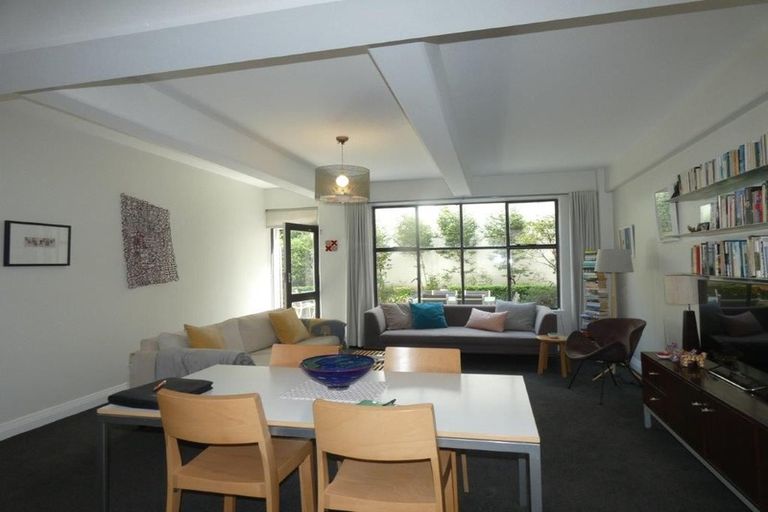 Photo of property in 59u8 Cambridge Terrace, Te Aro, Wellington, 6011