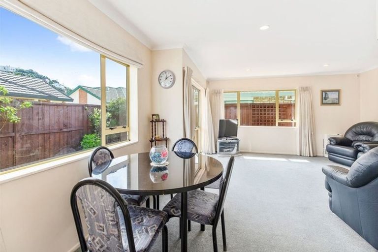 Photo of property in Miramar Villas, 23/3u Byron Street, Miramar, Wellington, 6022
