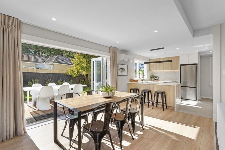 Photo of property in 32 Massey Crescent, St Albans, Christchurch, 8014