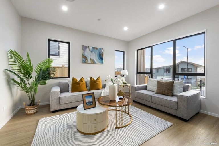 Photo of property in 34 Hauhake Road, Flat Bush, Auckland, 2019