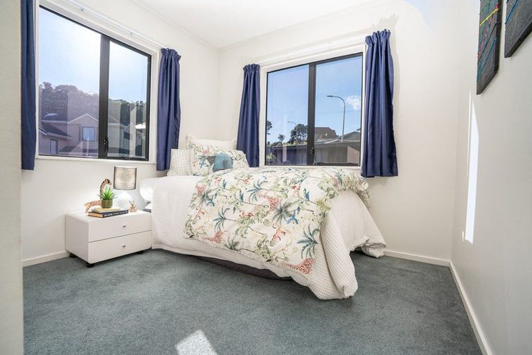 Photo of property in 9 Kapil Grove, Khandallah, Wellington, 6035