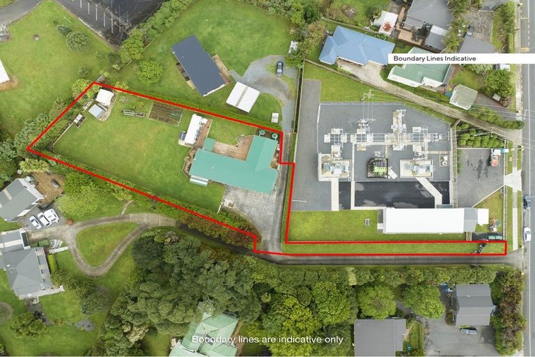 Photo of property in 135 Kitchener Road, Waiuku, 2123