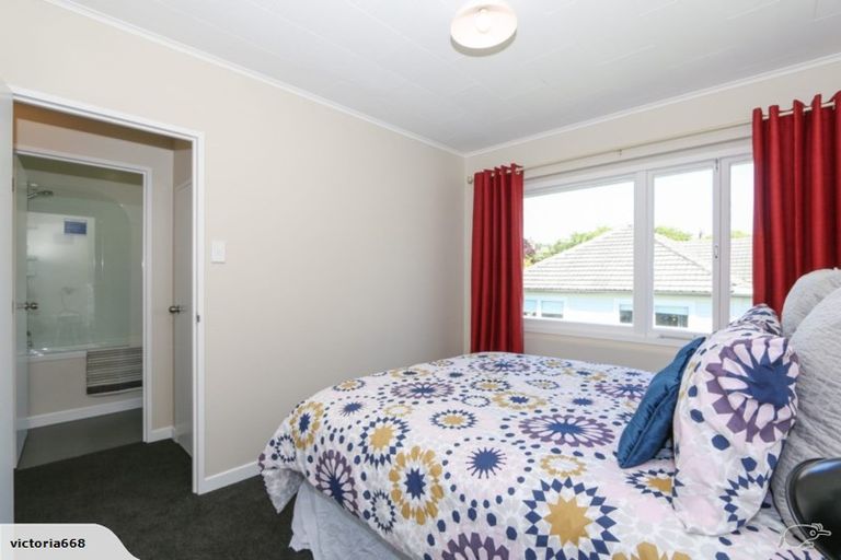 Photo of property in 1/23 Campbell Street, Karori, Wellington, 6012
