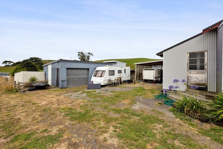 Photo of property in 221 Bridge Street, Eltham, 4322