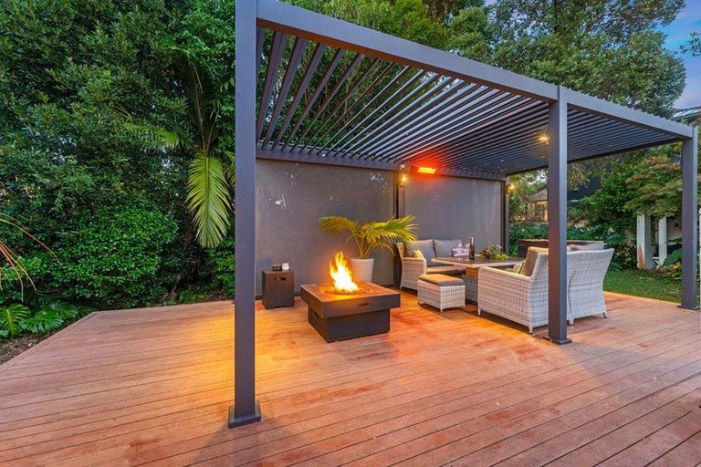 Photo of property in 23 Gordon Avenue, Forrest Hill, Auckland, 0620