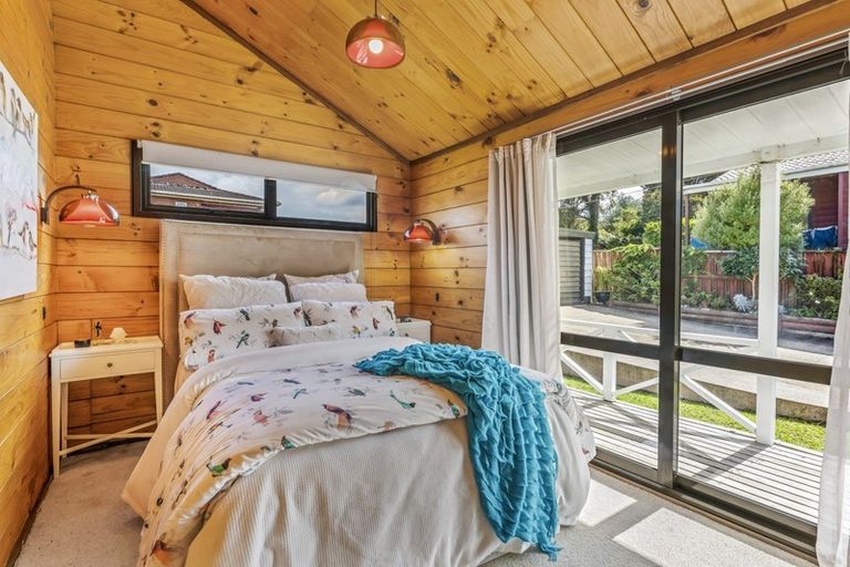 Photo of property in 43 Palmyra Way, Half Moon Bay, Auckland, 2012