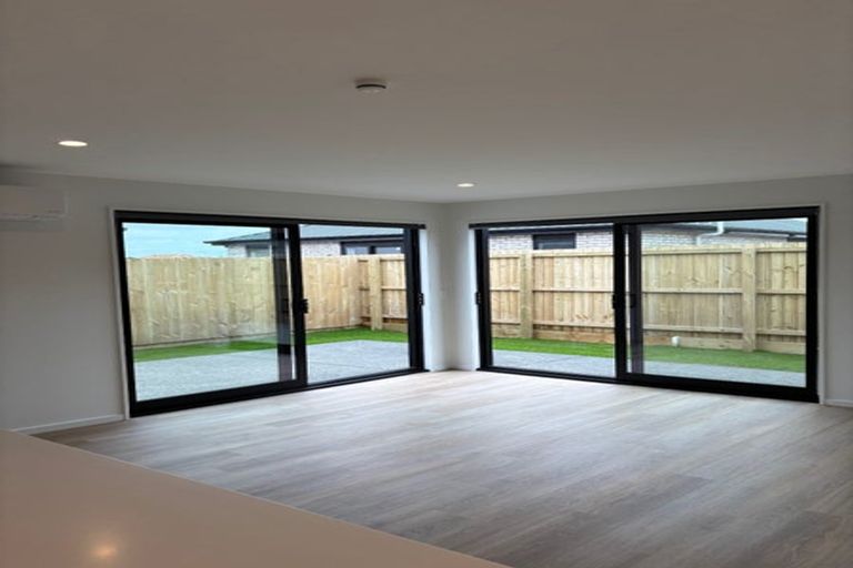 Photo of property in 28 John Gibb Street, Belfast, 8051