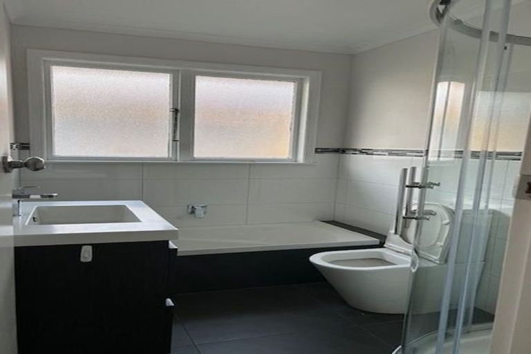 Photo of property in 58 Fraser Crescent, Elderslea, Upper Hutt, 5018