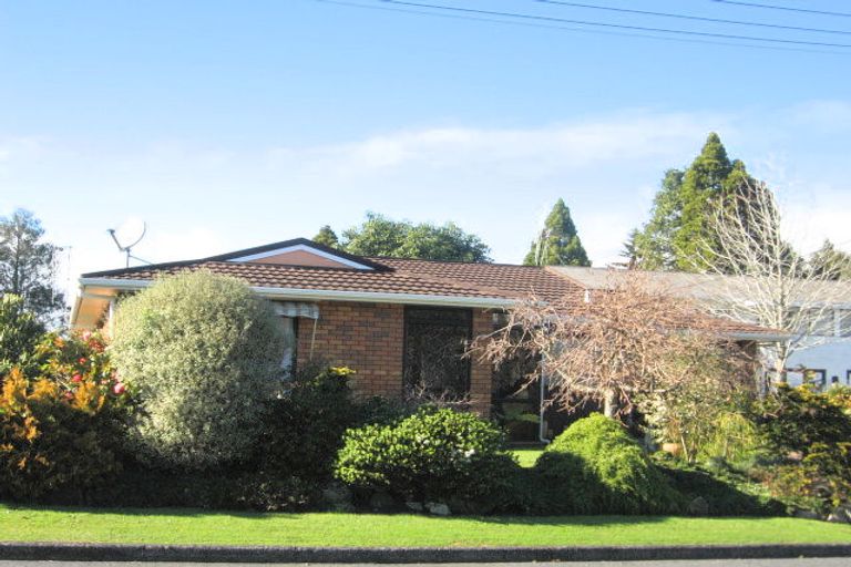 Photo of property in 2 Mcmillan Avenue, Te Kamo, Whangarei, 0112