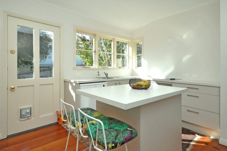 Photo of property in 55 Riverside Drive, Waiuku, 2123