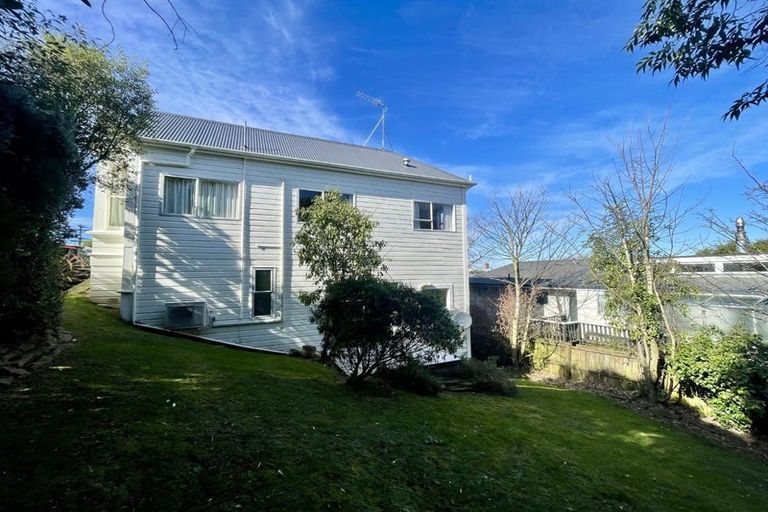 Photo of property in 1/61 Preston Crescent, Belleknowes, Dunedin, 9011