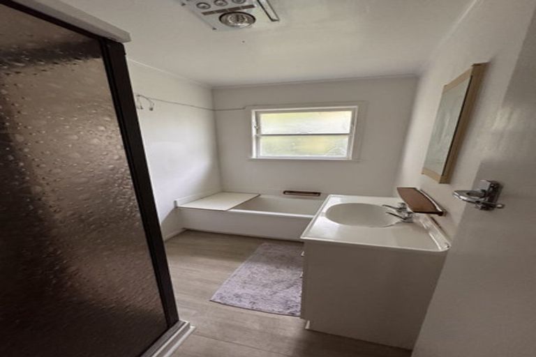 Photo of property in 21 Bond Street, Hokowhitu, Palmerston North, 4410