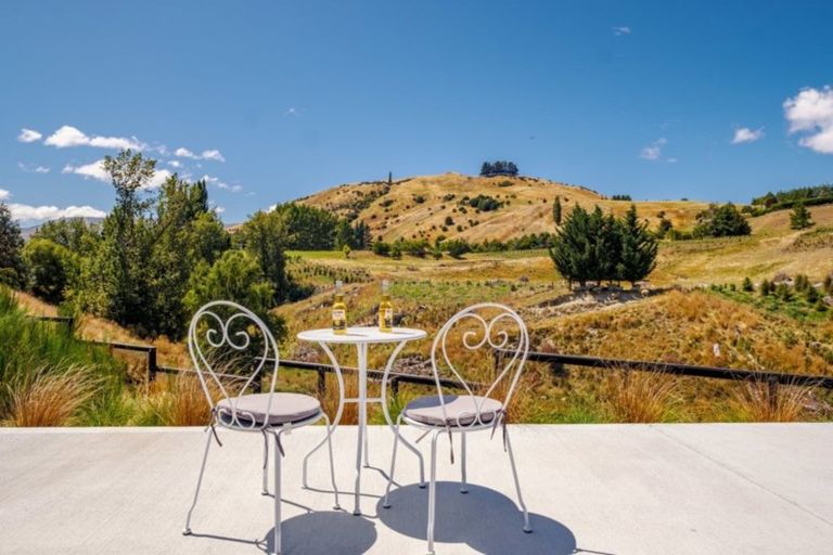 Photo of property in 5 Longlands Street, Lake Hayes, Queenstown, 9304