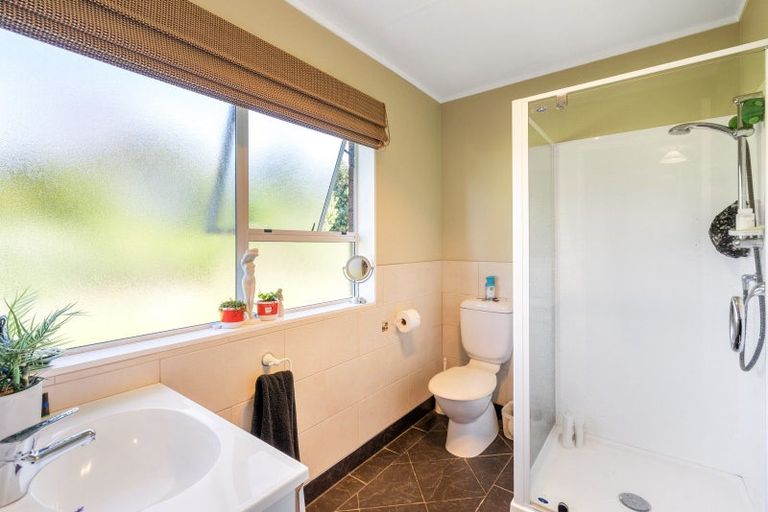 Photo of property in 11 Matai Place, Hawera, 4610