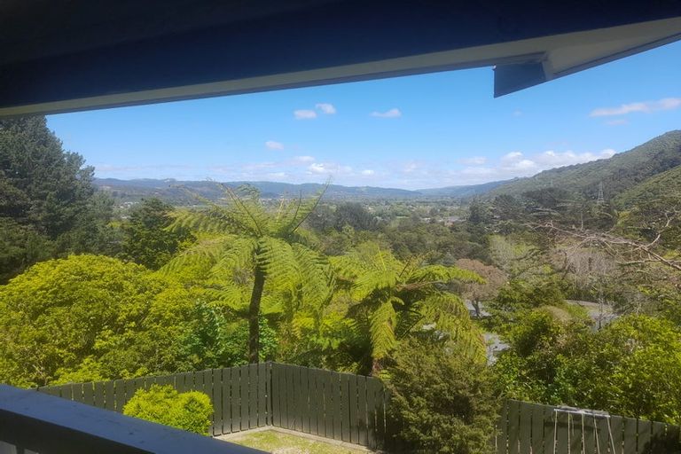 Photo of property in 43 Sunnyview Drive, Brown Owl, Upper Hutt, 5018