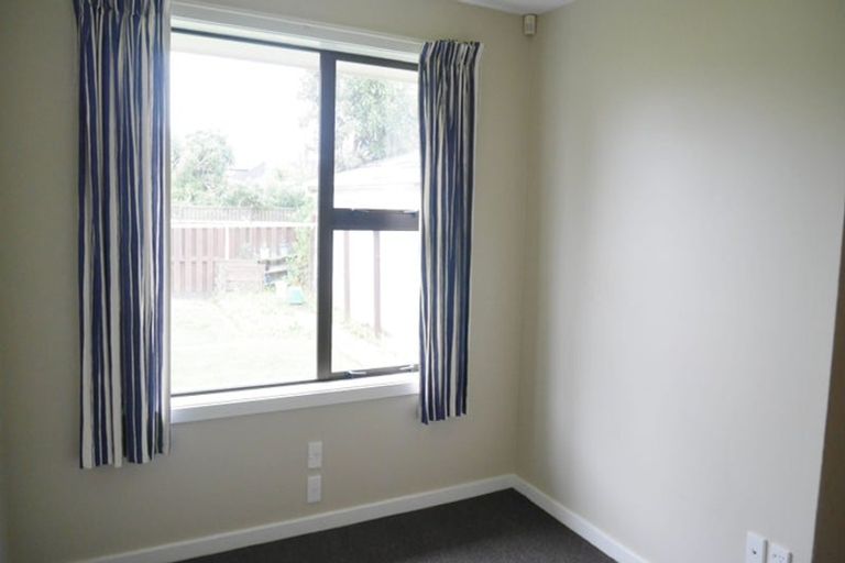 Photo of property in 32 Glenharrow Avenue, Avonhead, Christchurch, 8042