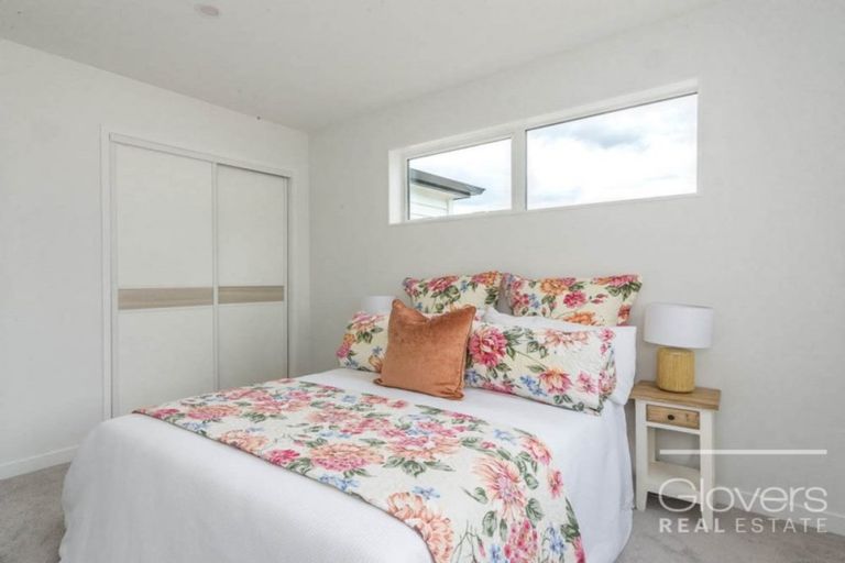 Photo of property in 17 Kearns Drive, Hobsonville, Auckland, 0616