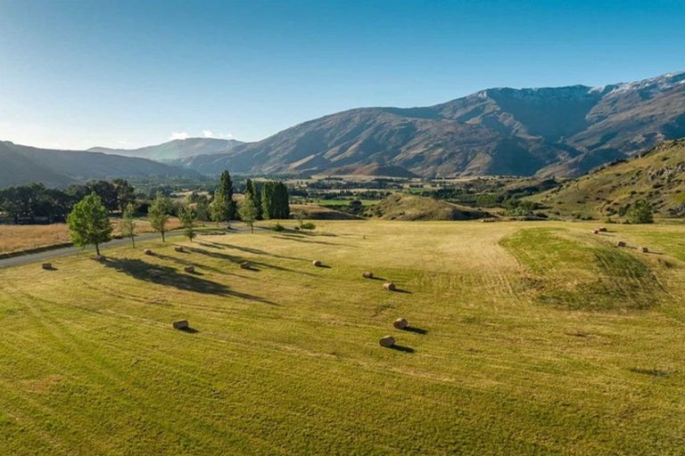 Photo of property in 7 Baird Lane, Lake Hayes, Queenstown, 9371
