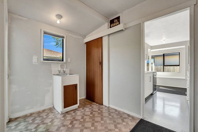 Photo of property in 2/114 Randolph Street, Woolston, Christchurch, 8062