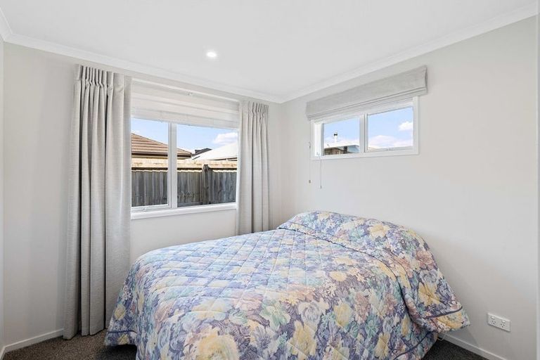 Photo of property in 21 Bradwell Crescent, Halswell, Christchurch, 8025