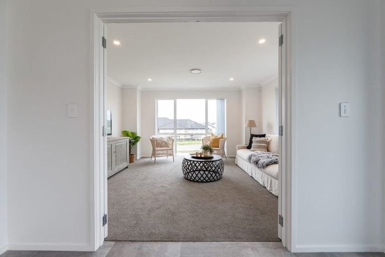 Photo of property in 18 Boyce Crescent, Cambridge, 3434