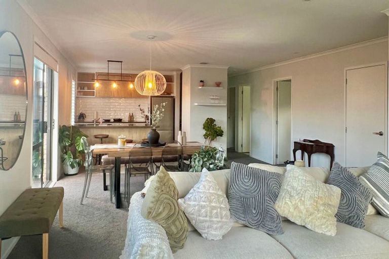 Photo of property in 86 Harriet Johnston Drive, Pokeno, 2402