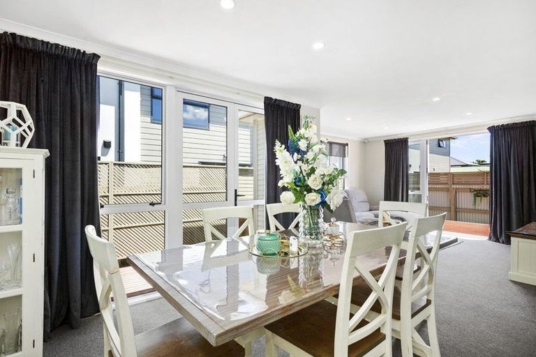 Photo of property in 5 Best Street, Wainuiomata, Lower Hutt, 5014