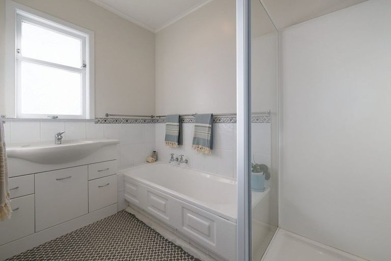 Photo of property in 36 Rita Street, Mount Maunganui, 3116