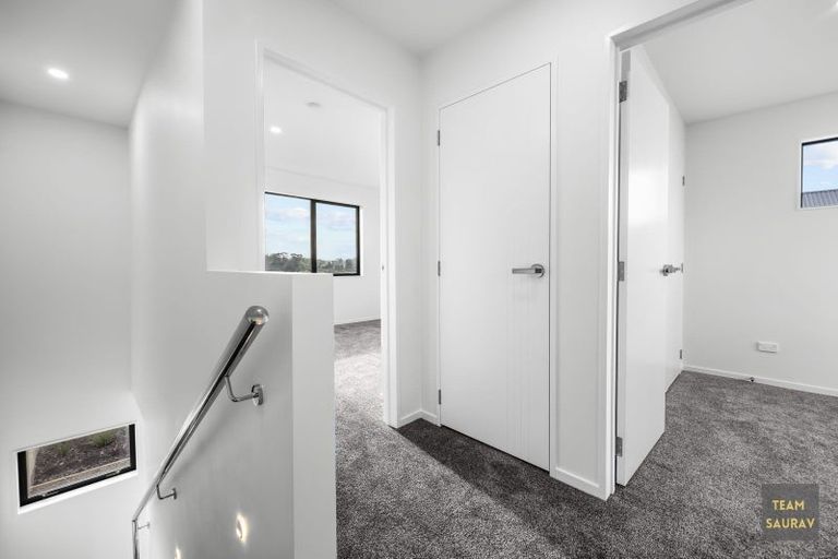 Photo of property in 18 Kaititiko Road, Rosehill, Papakura, 2113